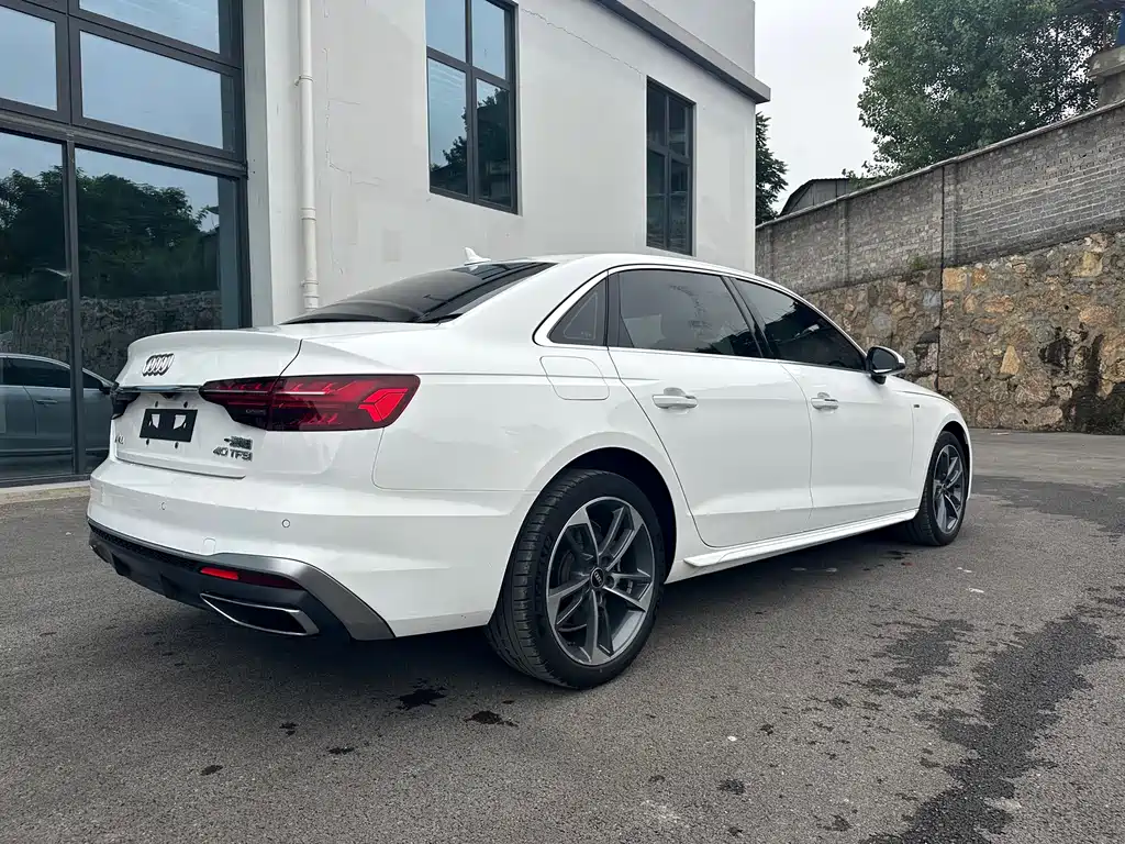 Audi A4L 2023 40 TFSI Fashion