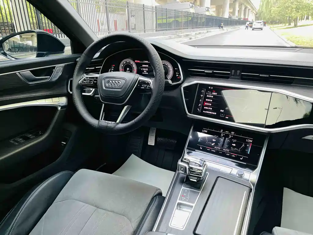 Audi A6L — миниатюра 10