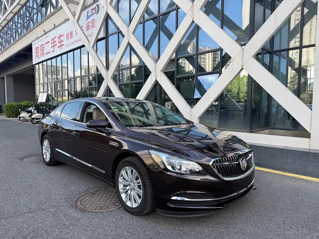 Buick LaCrosse — миниатюра 2
