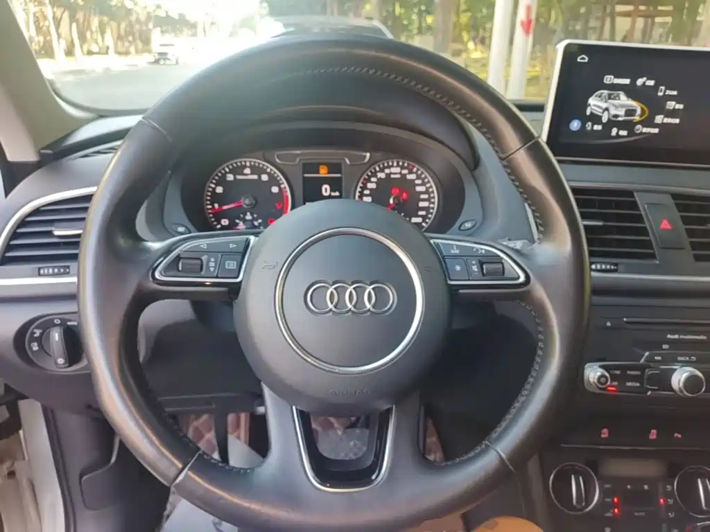 Audi Q3 — миниатюра 11