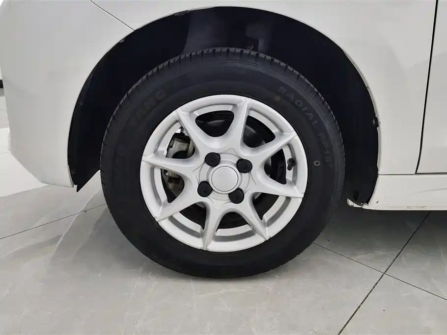Roewe Clever 2022 311km