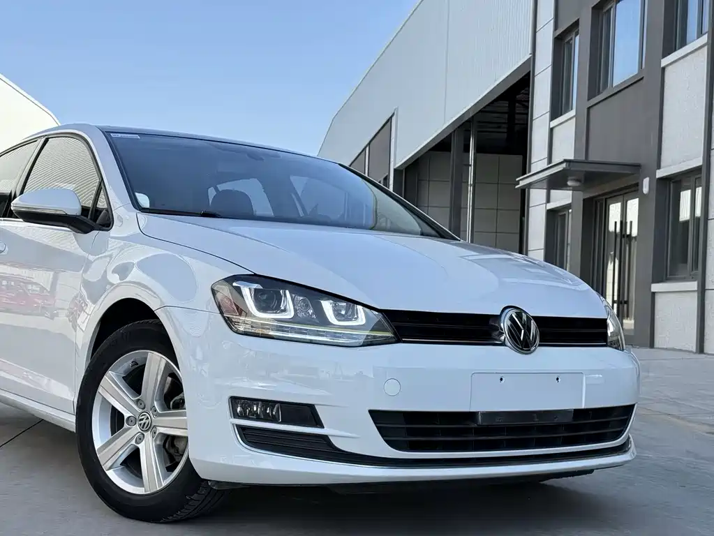 Volkswagen Golf — миниатюра 4
