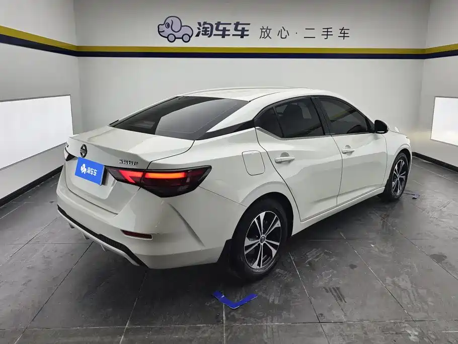 Nissan Sylphy — миниатюра 3