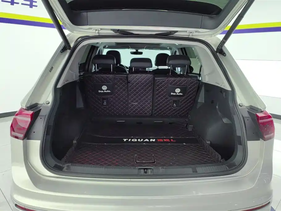 Volkswagen Tiguan L L 2022 330TSI AT R-Line
