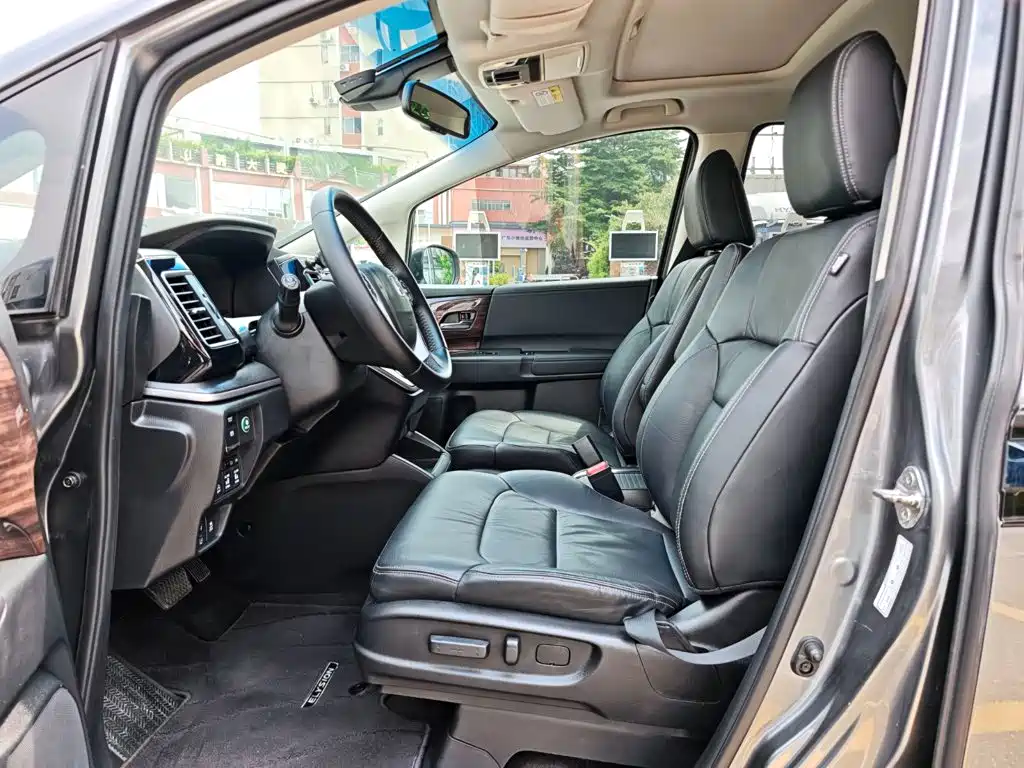 Honda Elysion — миниатюра 11