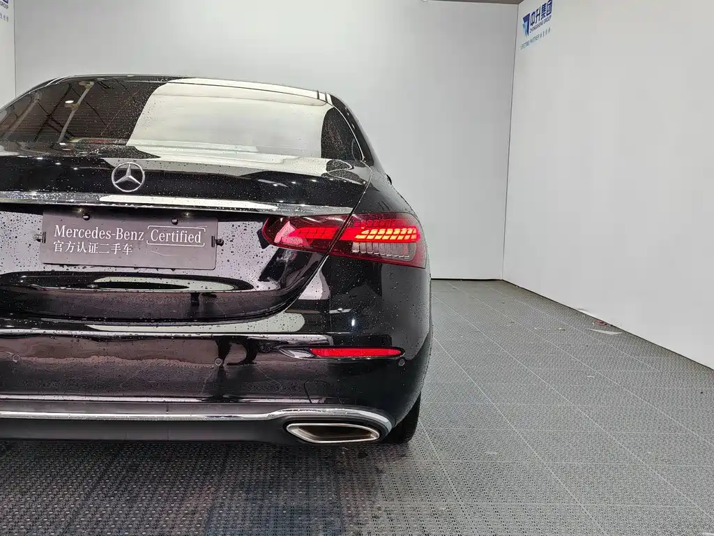 Mercedes-Benz E-Class — миниатюра 21