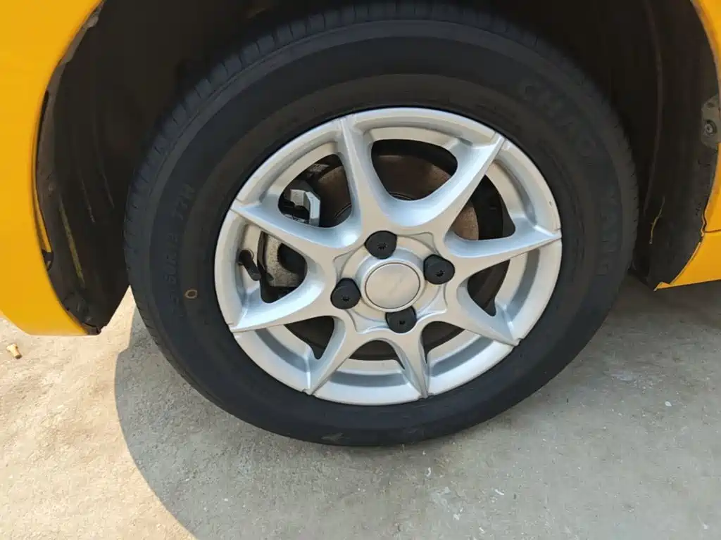 Roewe Clever — миниатюра 23