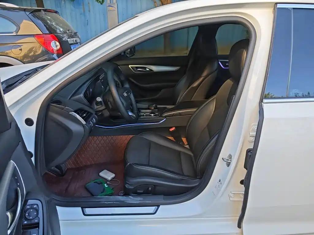 Cadillac CT5 — миниатюра 15