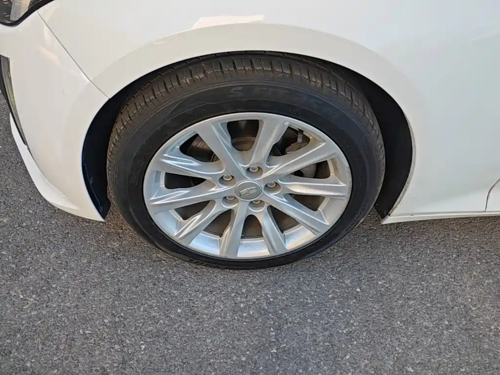 Cadillac CT5 — миниатюра 23