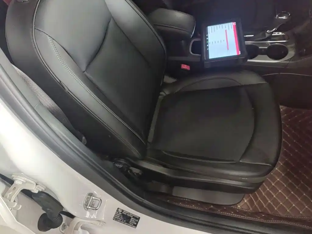 Chevrolet Cruze — миниатюра 25