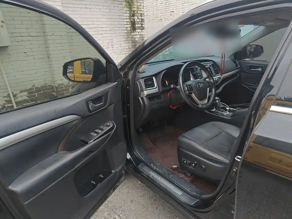 Toyota Highlander — миниатюра 12