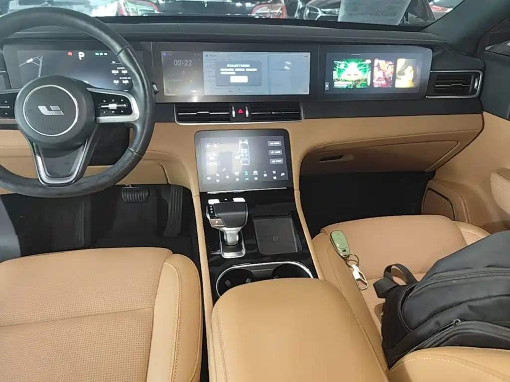 Li Auto Li ONE — миниатюра 13