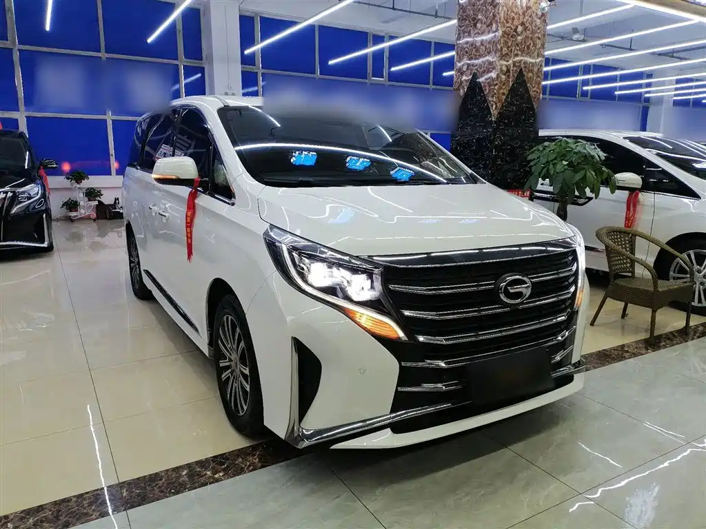 GAC TRUMPCHI M8