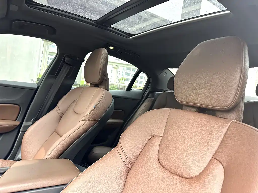 Volvo S60 — миниатюра 12