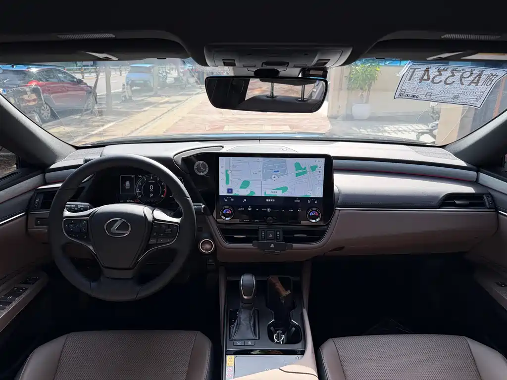 Lexus ES — миниатюра 5