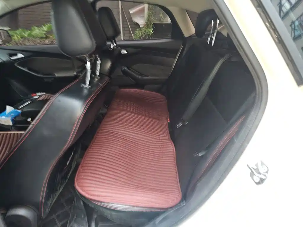 Ford Focus — миниатюра 18