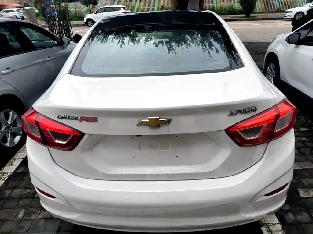 Chevrolet Cruze — миниатюра 6
