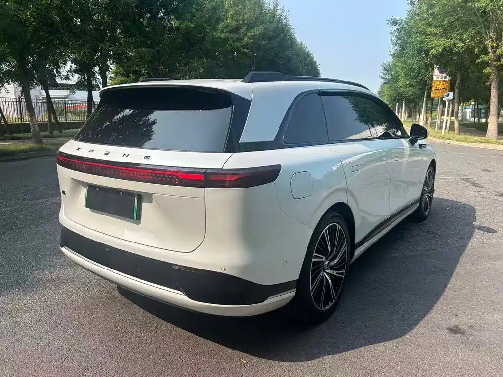 XPeng G9 — миниатюра 6