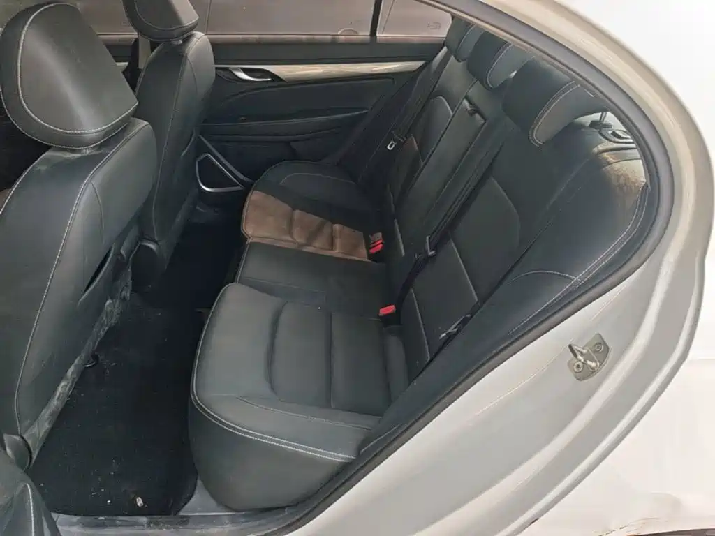 Geely Emgrand — миниатюра 17