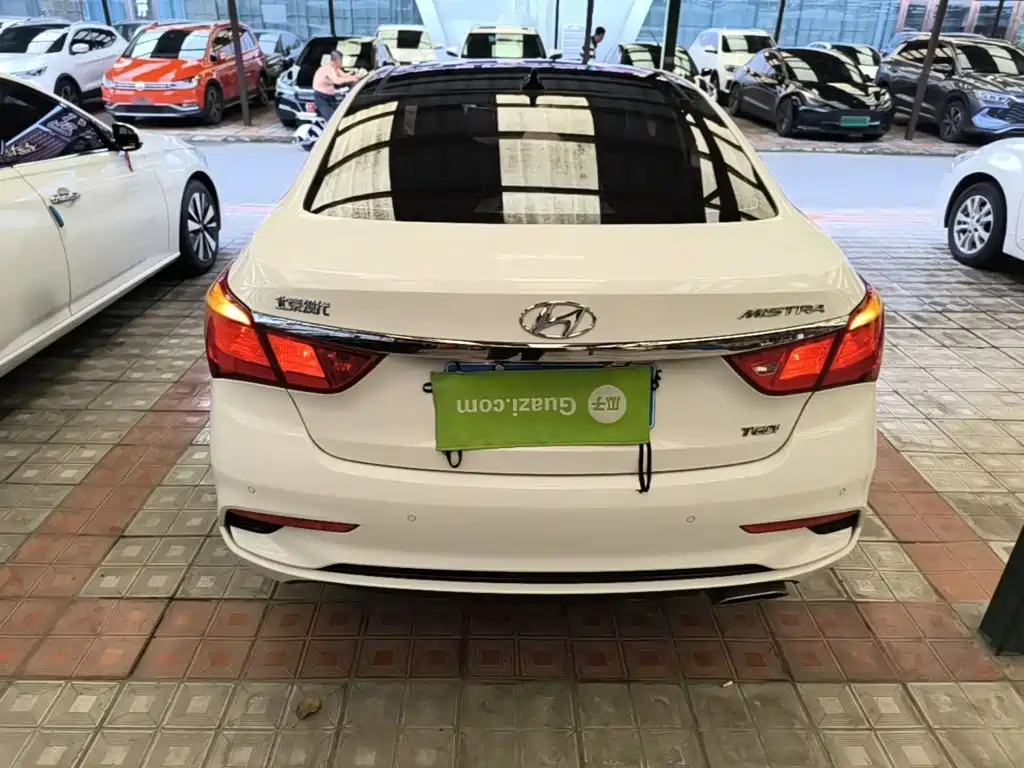 Hyundai Mistra — миниатюра 6