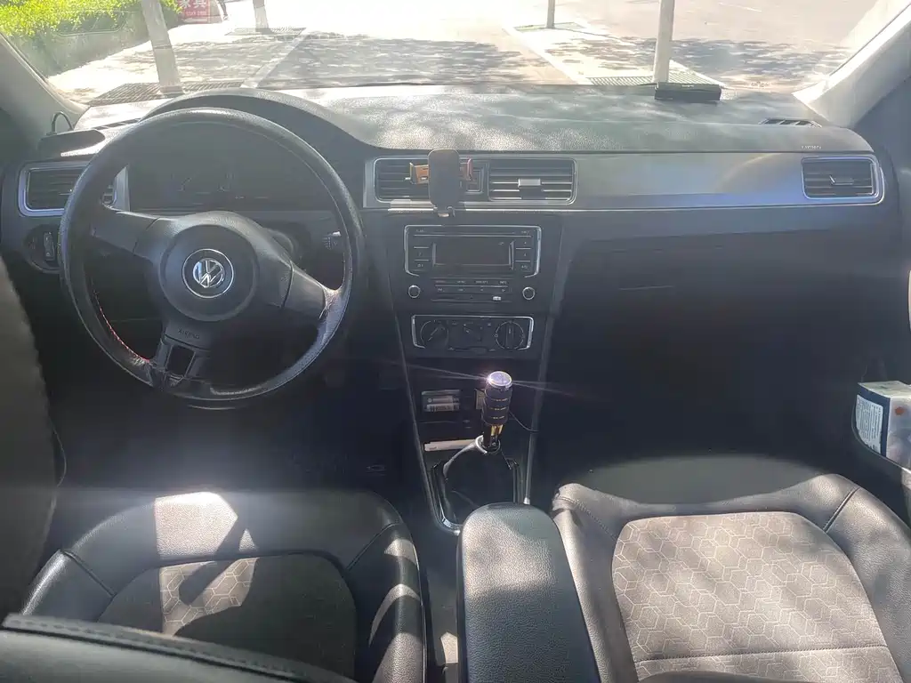Volkswagen Santana 2013 1.6L MT Comfort