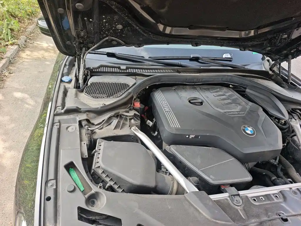 BMW 5 Series — миниатюра 19