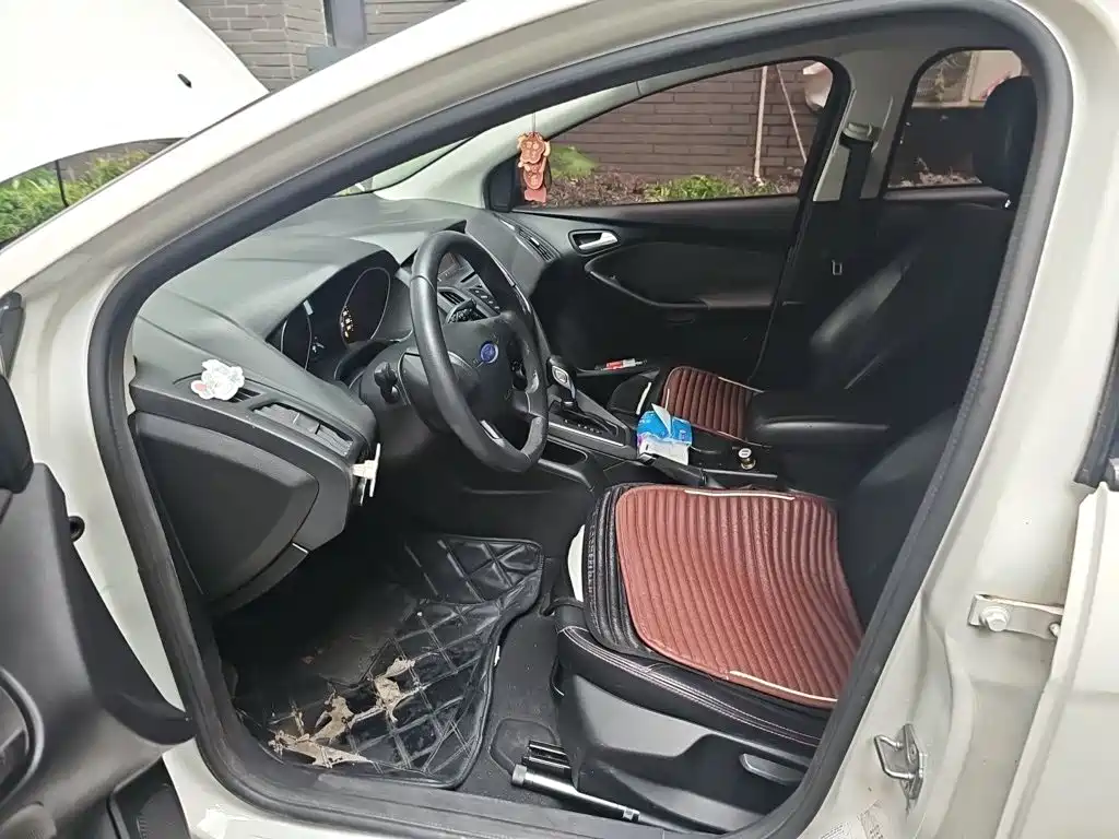 Ford Focus — миниатюра 17