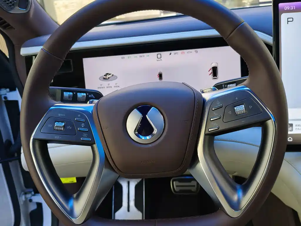 Denza Denza Z9GT — миниатюра 5
