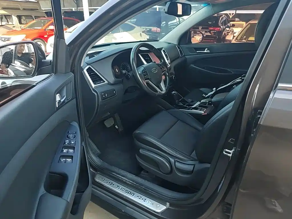 Hyundai Tucson — миниатюра 16