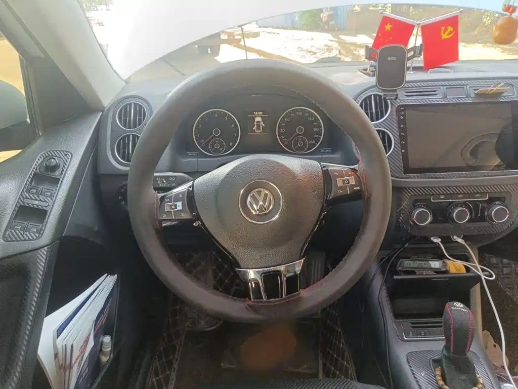 Volkswagen Tiguan — миниатюра 3