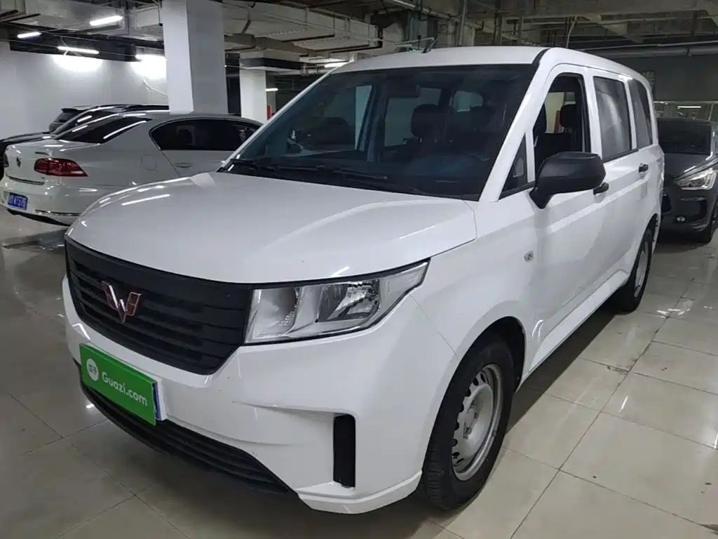 Wuling Hongguang PLUS — миниатюра 2