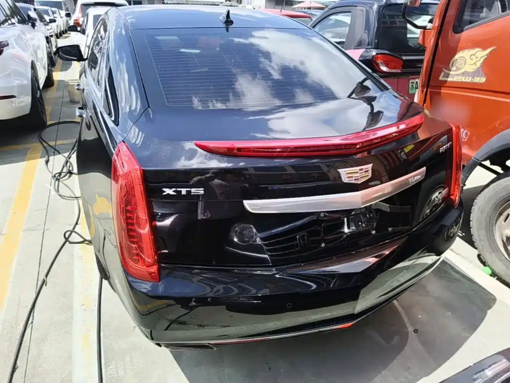 Cadillac XTS — миниатюра 6