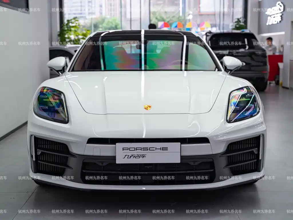 Porsche Panamera — миниатюра 2