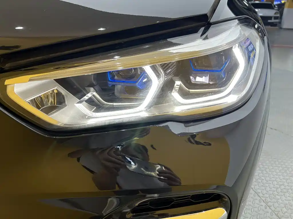 BMW X5 — миниатюра 8