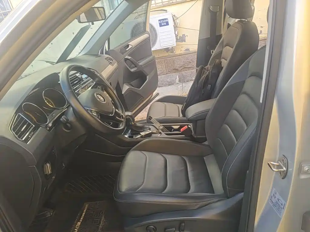Volkswagen Tiguan L — миниатюра 15