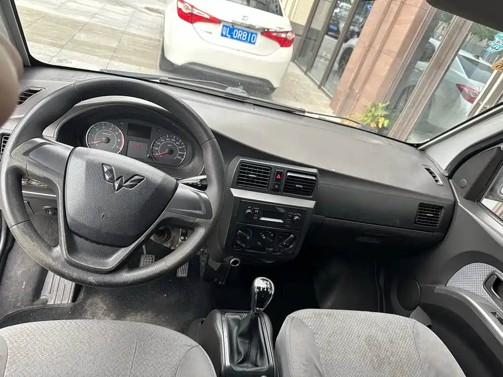 Wuling Rongguang — миниатюра 8