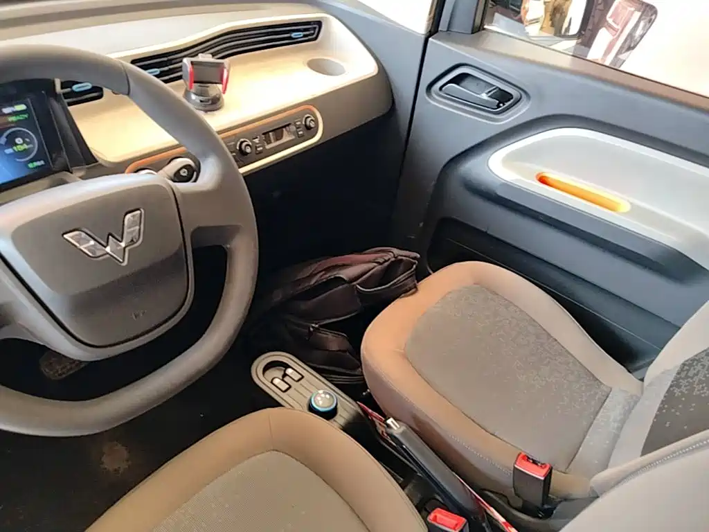 Wuling MINIEV — миниатюра 13
