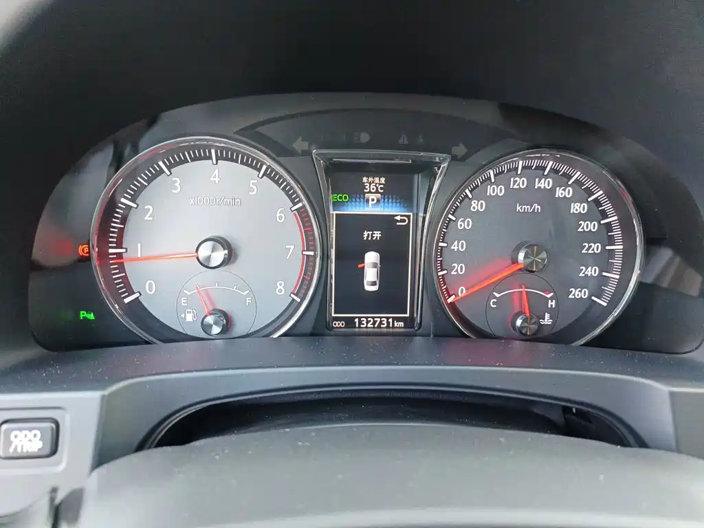 Toyota Crown — миниатюра 12