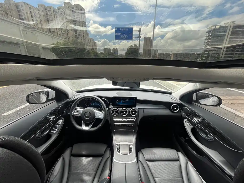 Mercedes-Benz C-Class — миниатюра 8
