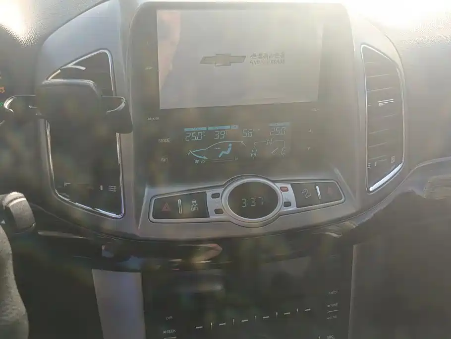 Chevrolet Captiva — миниатюра 13