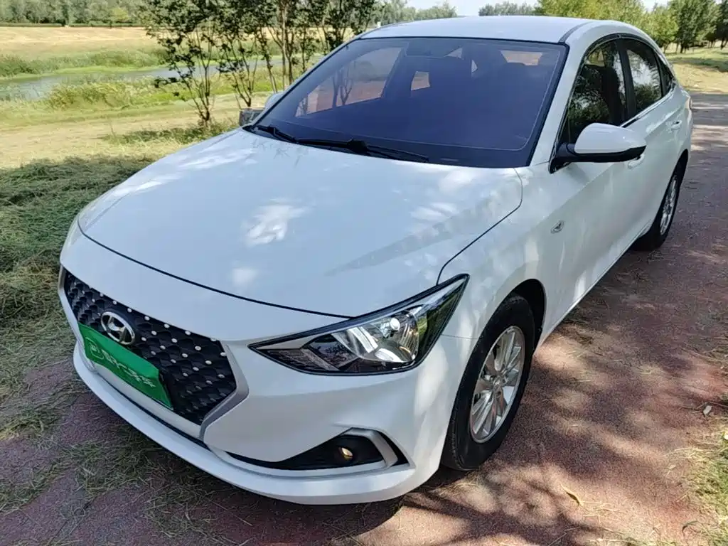 Hyundai Elantra — миниатюра 2
