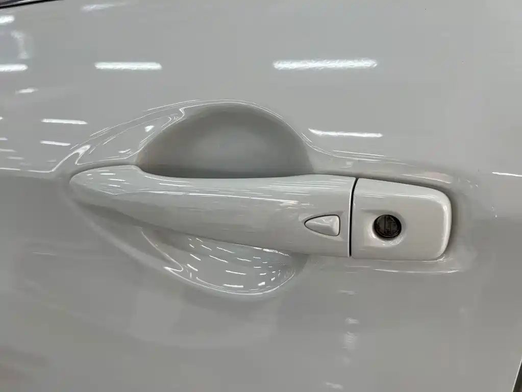 Nissan Qashqai — миниатюра 13