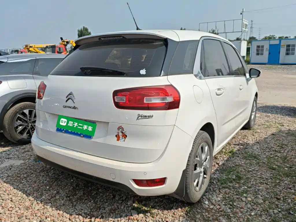 Citroen C4 Picasso — миниатюра 7
