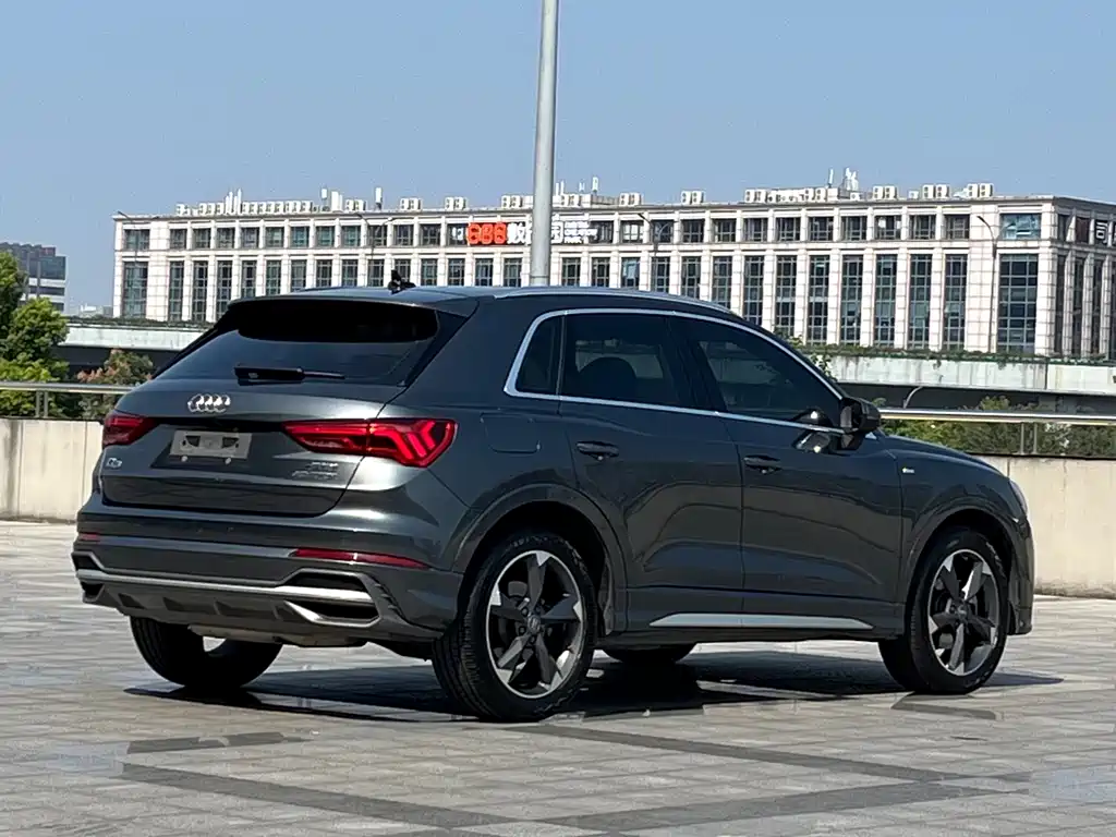 Audi Q3 — миниатюра 4