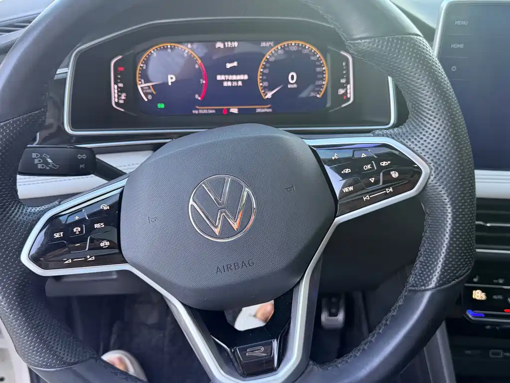 Volkswagen Tiguan L — миниатюра 6