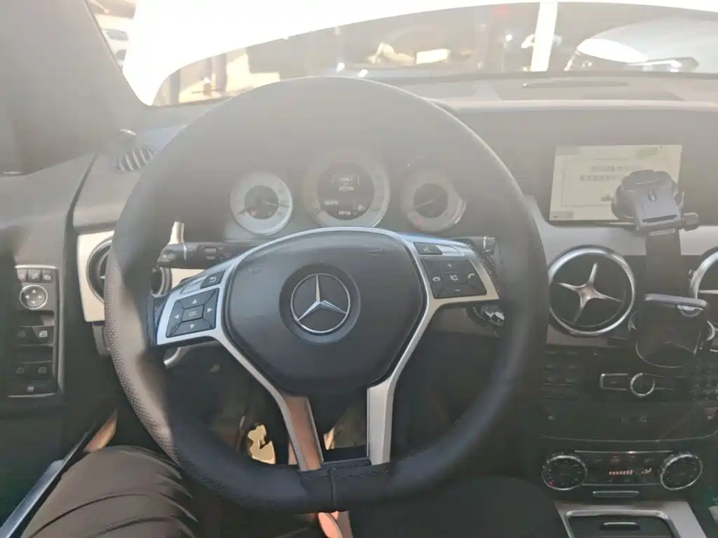 Mercedes-Benz GLK-Class — миниатюра 11