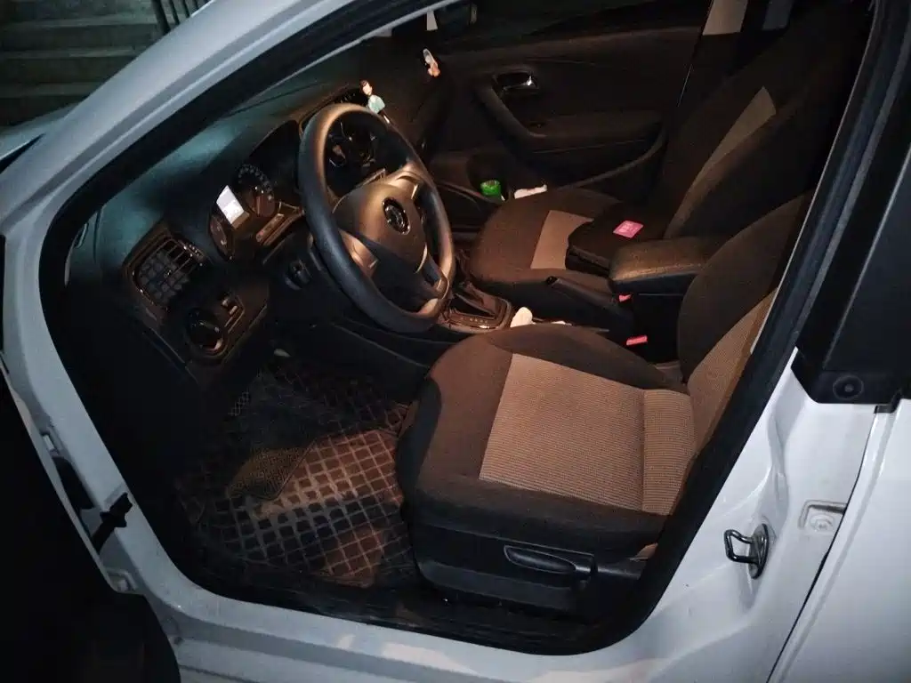 Volkswagen Polo — миниатюра 8