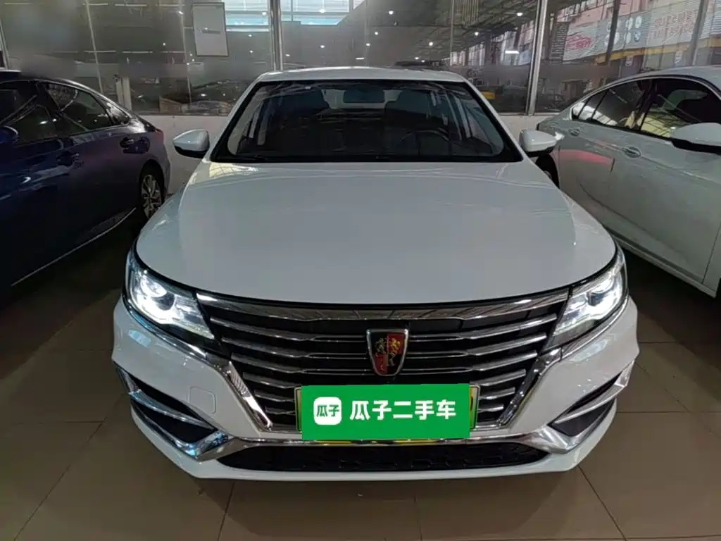 Roewe i6 New Energy — миниатюра 3