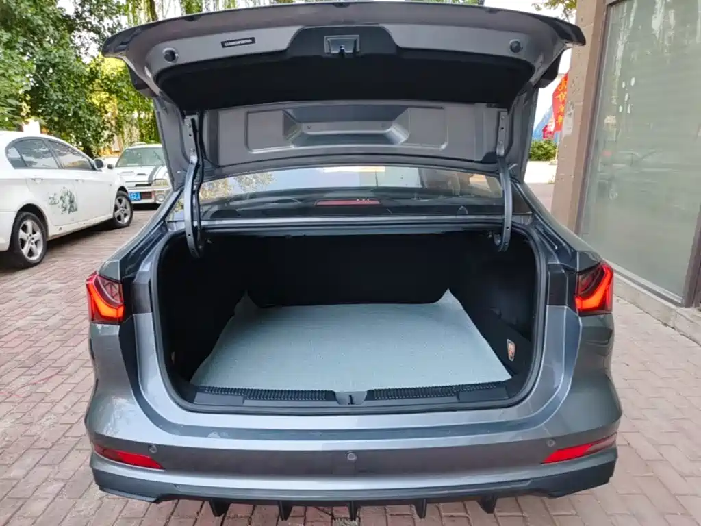 Roewe i5 — миниатюра 19