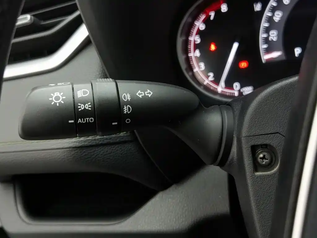 Toyota RAV4 — миниатюра 21